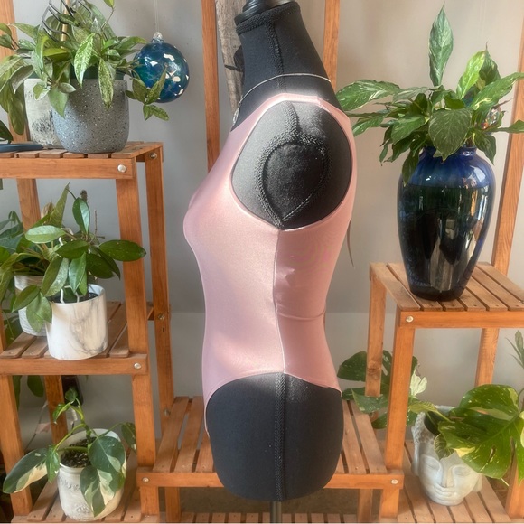 Pretty Little Thing NWT Slinky Racer Neckline Bodysuit in Mauve - Picture 6 of 14